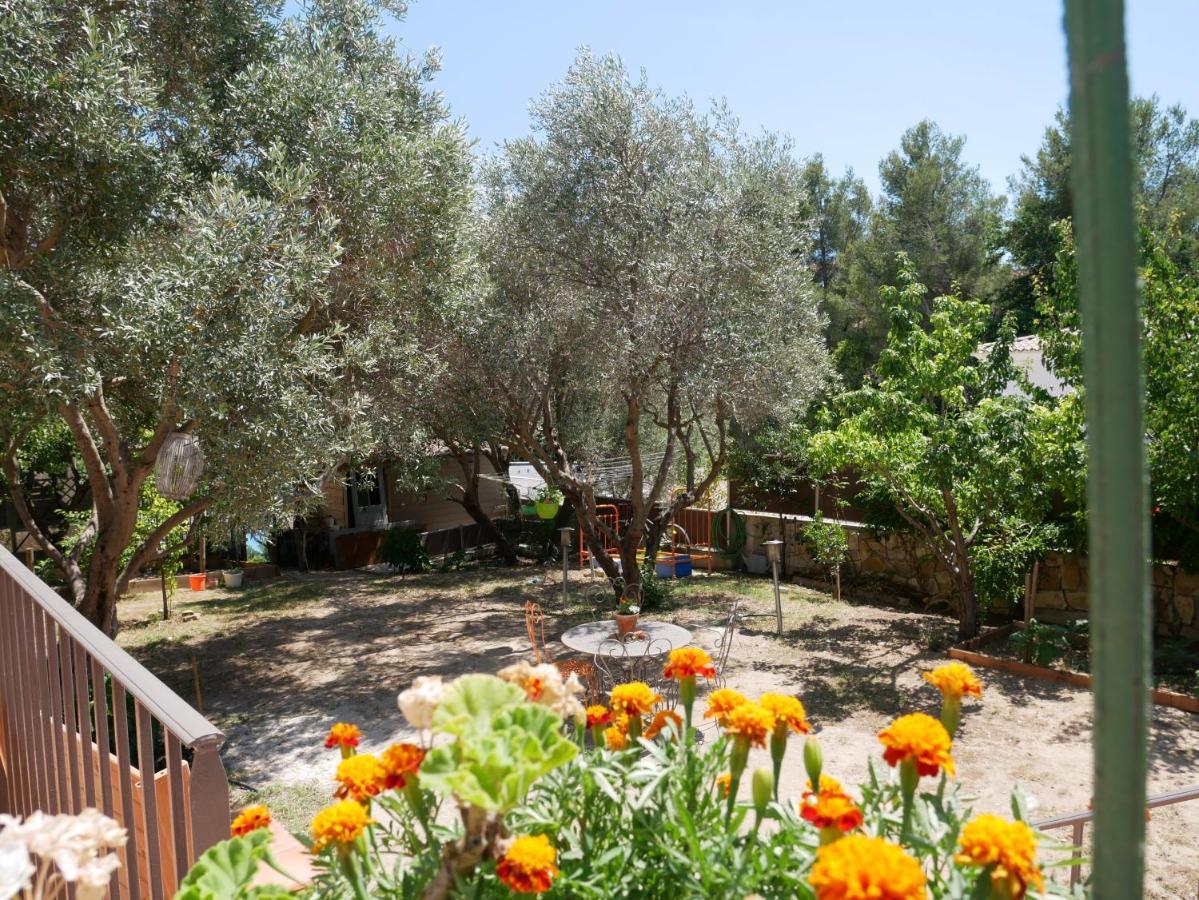 Nature Hostel La Ciotat Zewnętrze zdjęcie